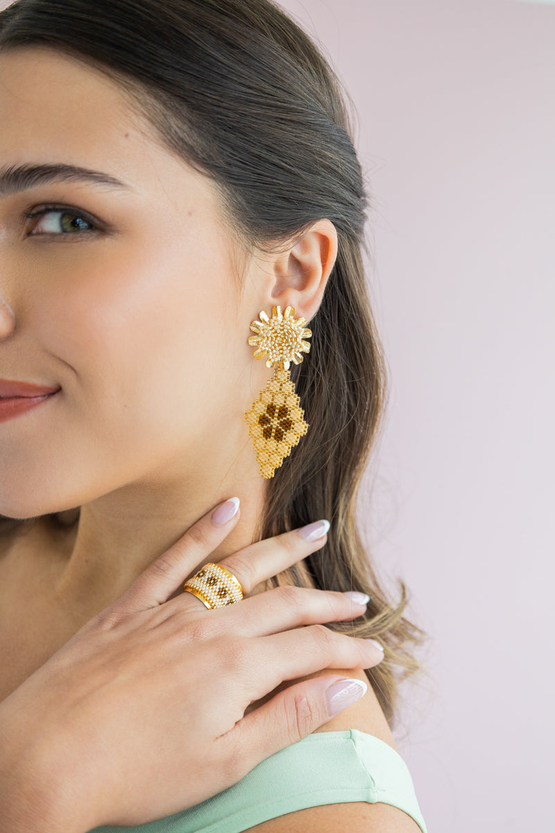 Arete Miyuki Beige Sole